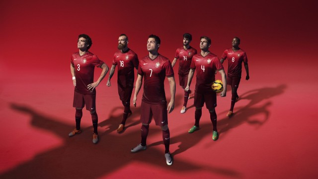 逆境中的“领袖”精神：冠军球队的精神支柱，冠军团队精神