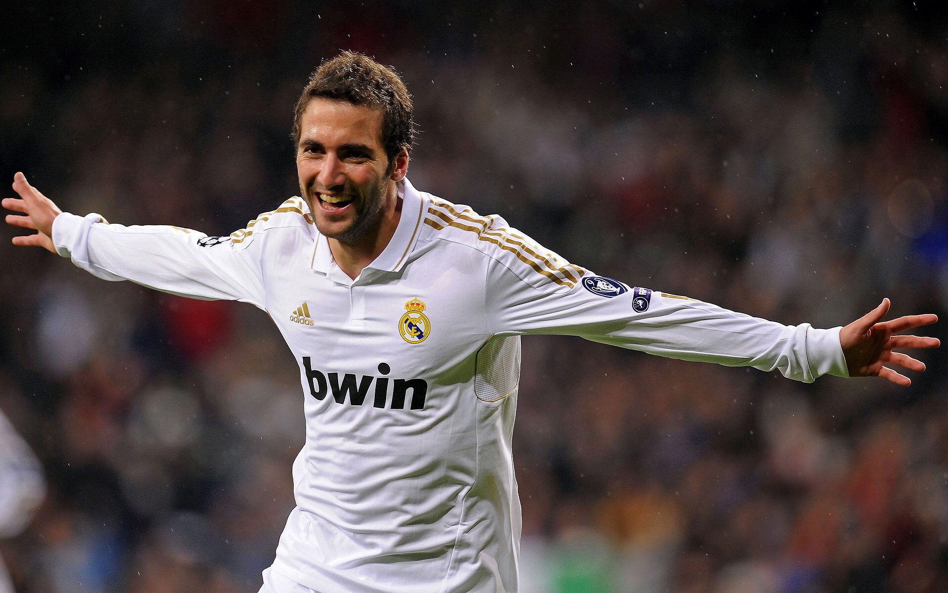 体育赛场亮点：女足比赛带来的精彩瞬间！，女足比赛推文